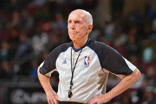 西媒曝NBA裁判年薪达14-53万欧元，西甲裁判成足球界年薪佼佼者