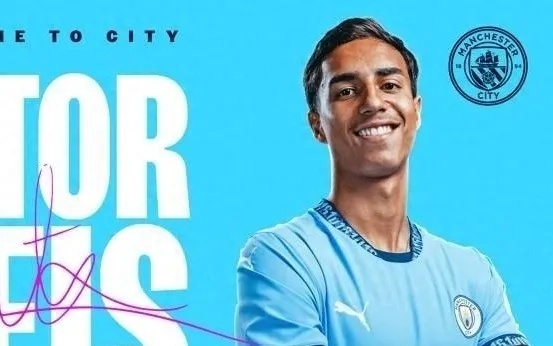 曼城豪掷4000万欧抢购帕尔梅拉斯中卫维托-雷斯,强化后防布局再下一城!