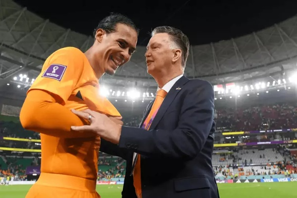 荷兰传奇教练范加尔或将二度执掌荷兰三队，印尼国家队抛出橄榄枝