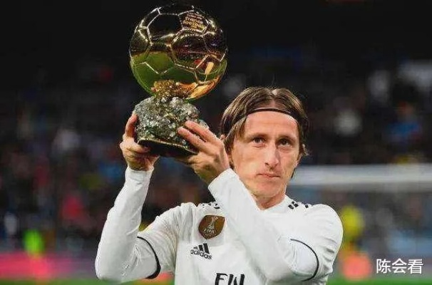 39岁莫德里奇赛季全勤26场1球4助，替补登场救主破纪录，诠释足球传奇！